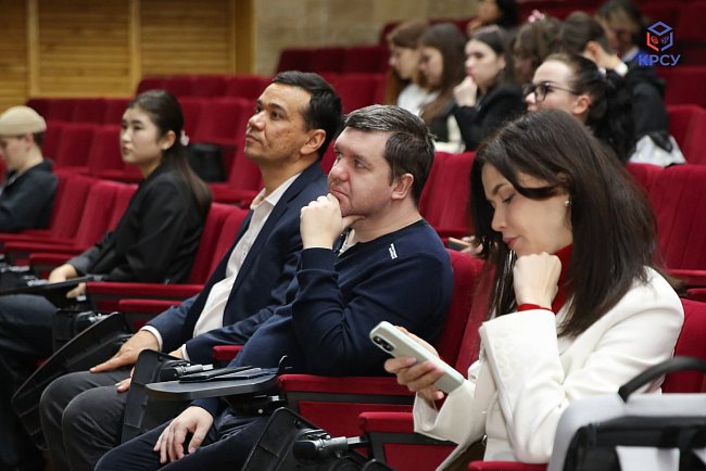 Second day of the Russian-Kyrgyz media forum at KRSU — intensive educational start