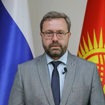 Rector of the Kyrgyz-Russian Slavic University Denis Fomin-Nilov appealed to students from India to enroll in KRSU