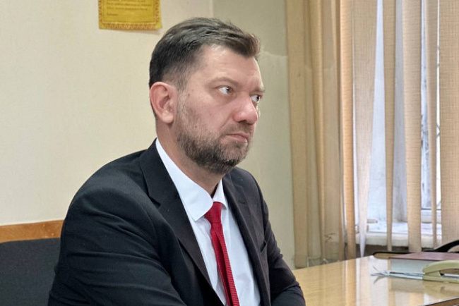 От идей к действиям: ректор КРСУ обсудил с преподавателями пути развития факультетов