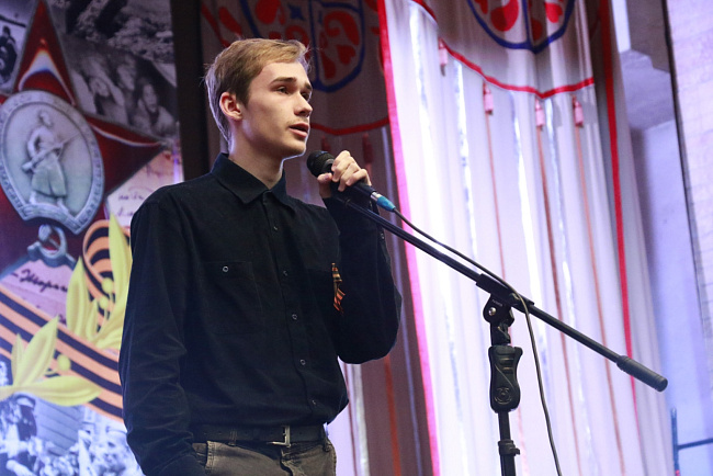 Ко Дню Победы: в КРСУ прошел большой концерт «Поклонимся великим тем годам!»