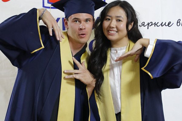 On the way to new heights: a graduate of the Faculty of Economics was held at KRSU