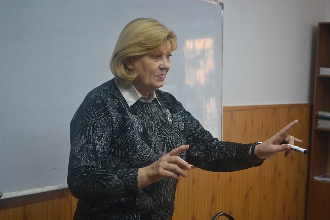 Орус тили менен сиз дүйнөнү багындырасыз!