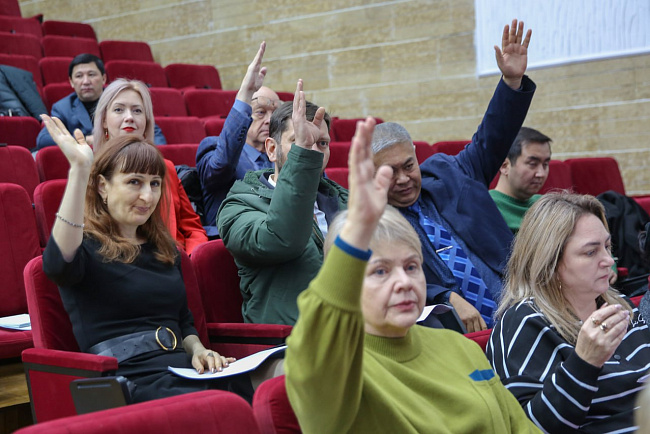 Итоговый ученый совет КРСУ: награды, итоги и стратегические планы