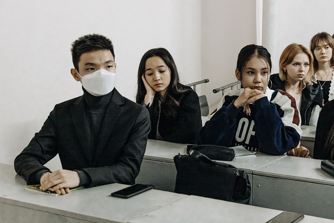 Студентам КРСУ рассказали о донорстве крови и ее компонентов