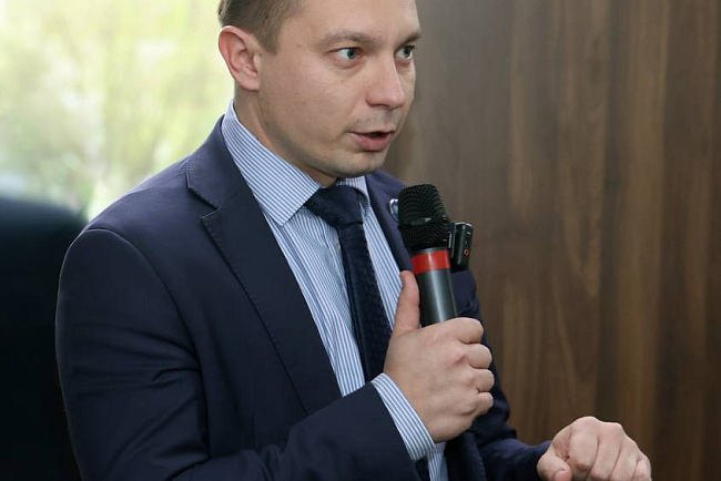 В КРСУ состоялся первый этап интеллектуального турнира «Что? Где? Когда?»