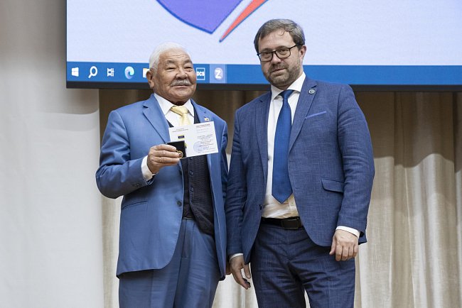 Acting of the Rector awarded the staff of KRSU in honor of the 30th anniversary of the university