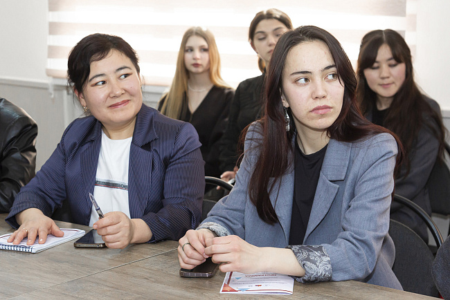 Межвузовская научная конференция в КРСУ