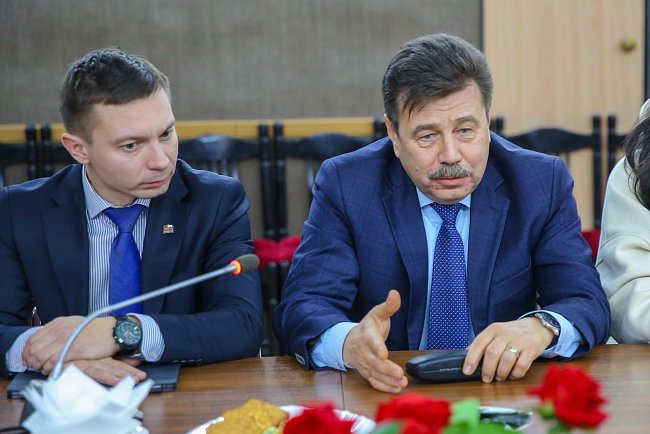 Warm meeting with the Russian Ambassador: student activists KRSU were inspired by the example of Sergei Vakunov