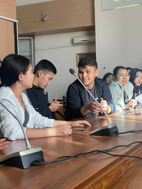 Student journalists from KRSU took part in a master class from NCFU