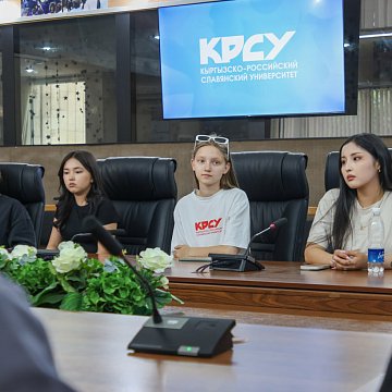 КРСУнун студенттери биринчи жолу Пулково аэропортунда эмгек сезонун өткөрүшөт