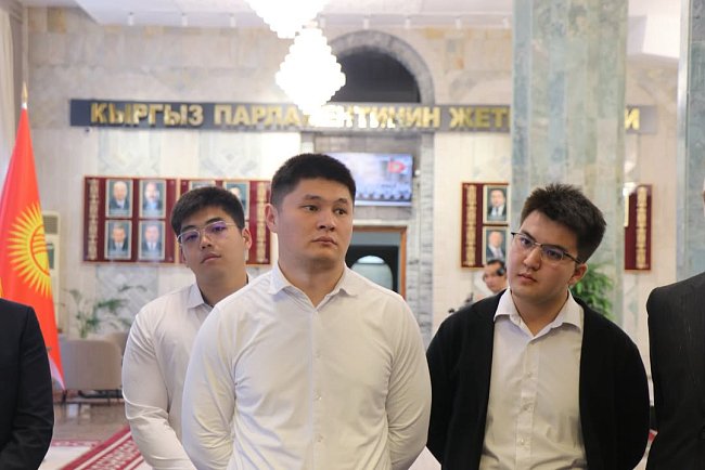 Future doctors of KRSU visited the Jogorku Kenesh