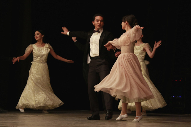 «Посвящение в студенты КРСУ-2022»: как это было (фотогалерея)