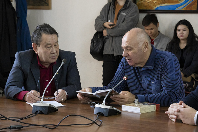 В КРСУ презентовали сборник воспоминаний потомков блокадников