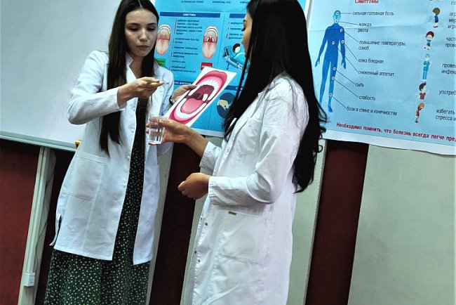 Students explained how important immune prevention is for all age groups of the population