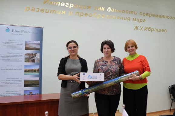 Вручение Nexus Game на встрече участников сети академических сообществ по водным ресурсам