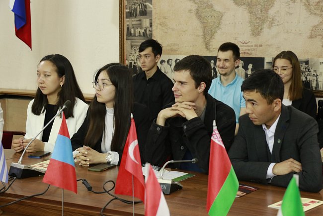 An ethnographic quiz was held at KRSU