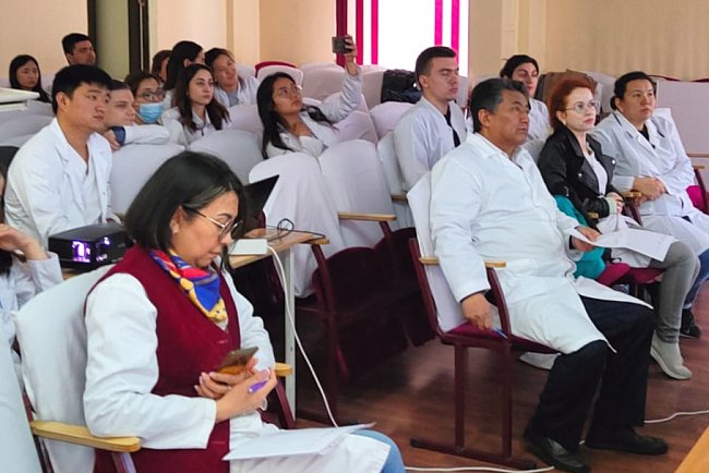 Experts in infectious pathology