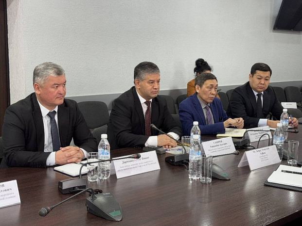 The Minister of Labor and the Rector of KRSU discussed the training of personnel to work in Russia