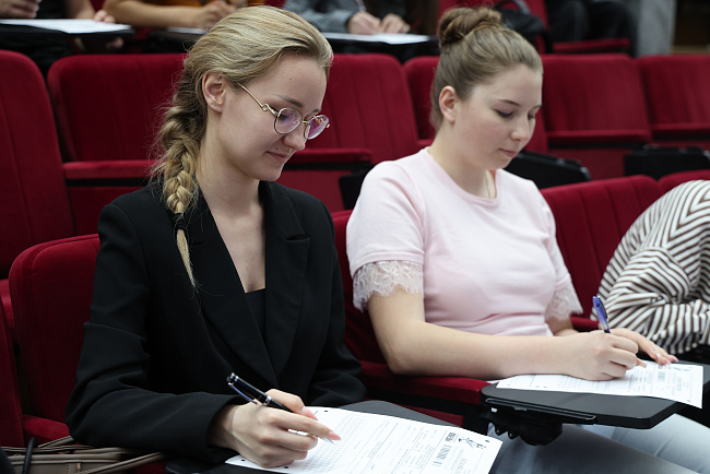 В КРСУ прошла международная акция «Диктант Победы»