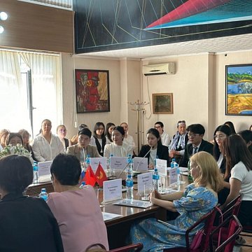 Бишкекте Кыргыз Республикасы менен Кытай Эл Республикасынын билим берүү тармагындагы кызматташуусунун келечеги талкууланды
