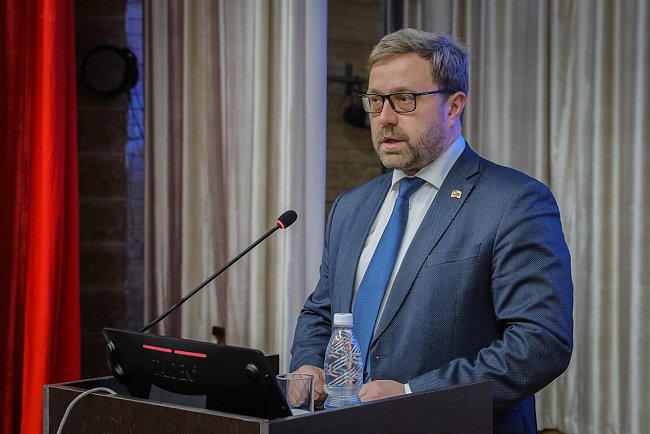 "Judicial diplomacy: KRSU and the EAEU Court enter into a cooperation agreement."