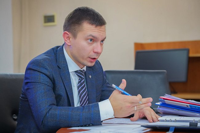 At KRSU, a meeting was held between Acting Rector Sergei Volkov and deans and heads of departments