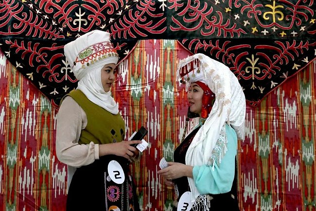Associate Professor KRSU recognized as a master of embroidery at the festival «Saimaa 2023»
