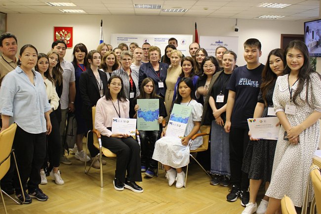 EURASIAN SOCIETIES FOCUS ON YOUNG SOCIOLOGISTS