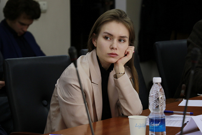 В КРСУ прошел круглый стол «Вызовы современности и философия»