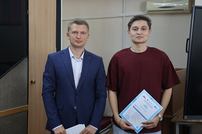 В КРСУ выпускникам вручили паспорта универсальных компетенций