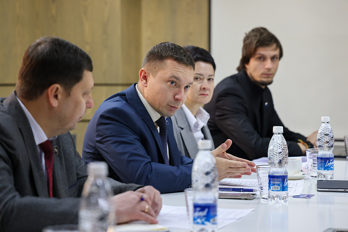 КРСУ, Элдик Банк и Beeline обсудили развитие сотрудничества