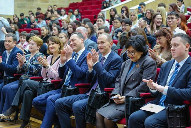 Mikhail Shvydkoy met with students of KRSU: culture, technology and the future of cooperation