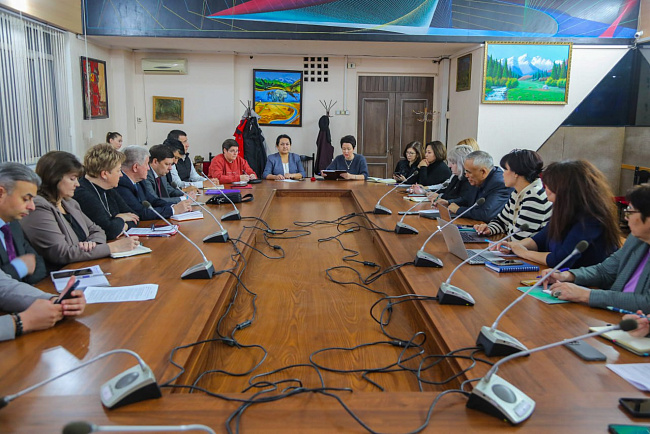 Деканское совещание в КРСУ: новые горизонты для дополнительного образования и партнерства