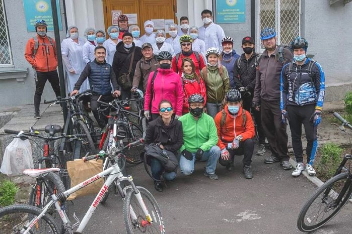 KRSU students in the ranks of volunteer cyclists