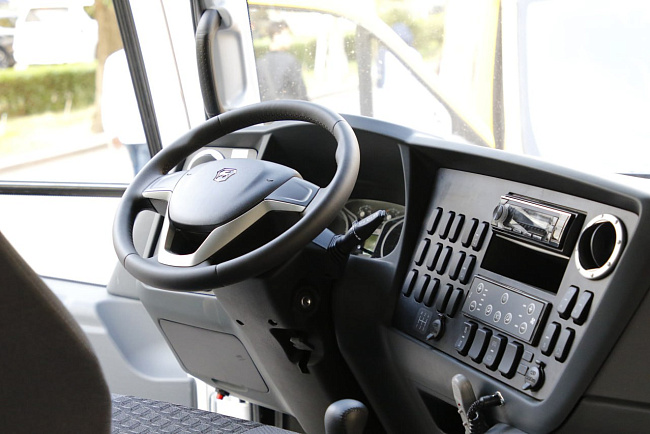 Автомобильный парк КРСУ пополнился новым автобусом!