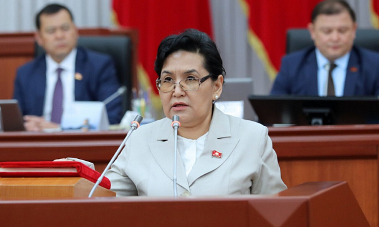 Kyrgyz-orus Slavs Universitetine Gulnara-Klara Samat Vice-Rector of Baldu